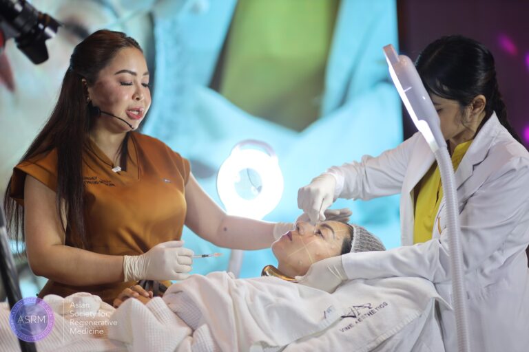 Clinical demonstration during an ASRM workshop